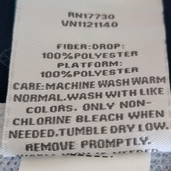 ๐ 4 for $25 ๐ ROOM ESSENTIALS SOLID QUEEN BEDSKIRT IN NAVY - Picture 7 of 8